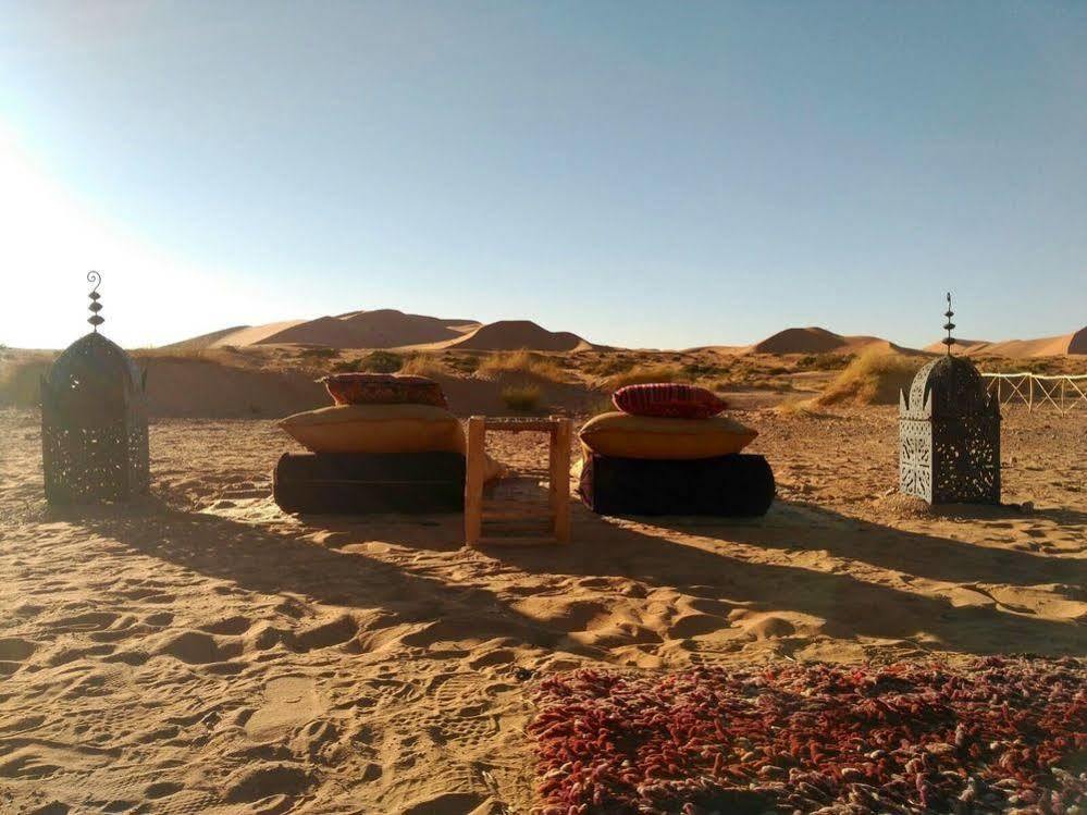 Kam Kam Dunes Merzouga Bagian luar foto